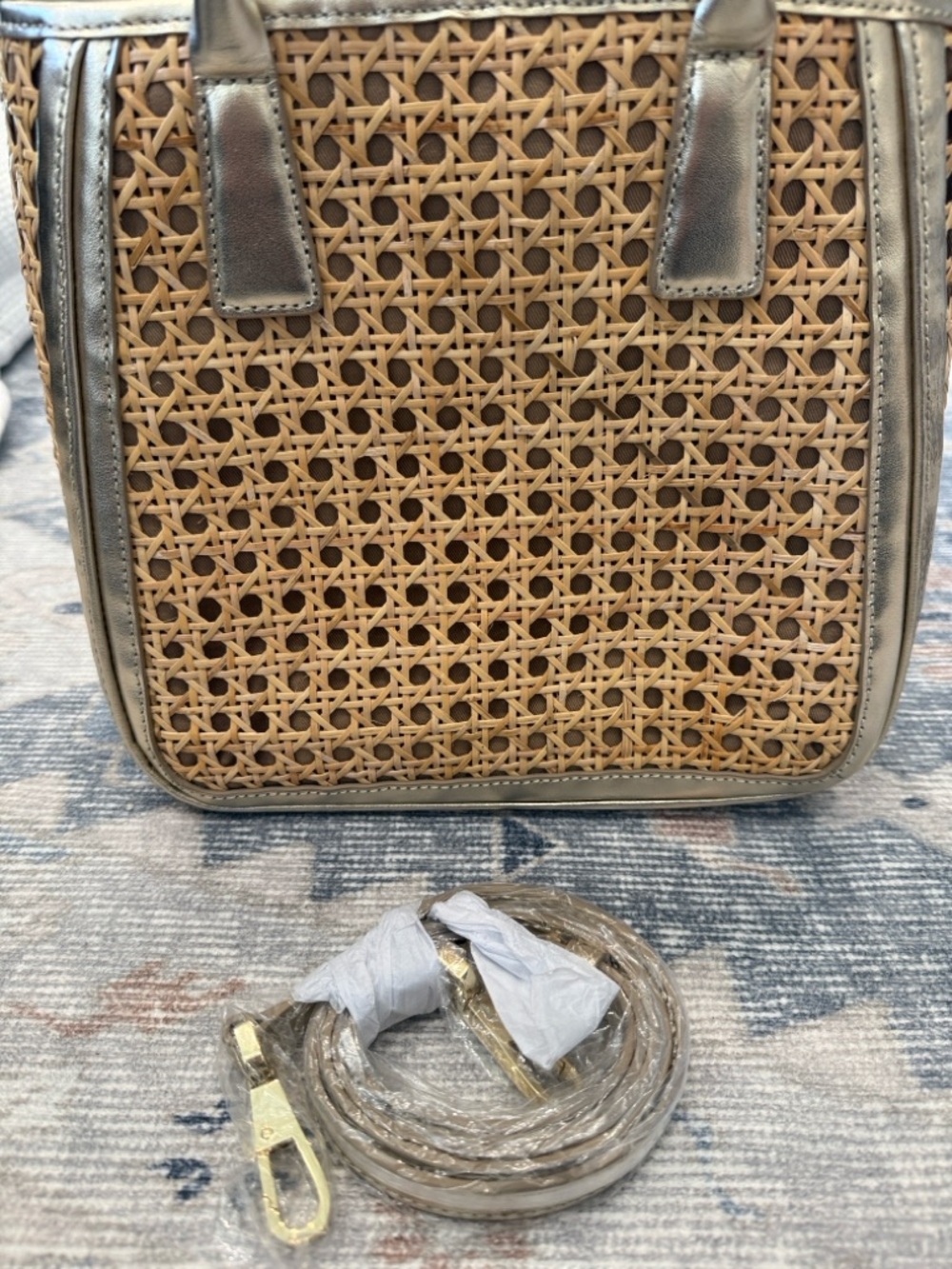 ⭐️ Talbots ⭐️ LIKE NEW ⭐️ METALLIC LEATHER RATTAN SATCHEL with STRAP ⭐️ - Picture 12 of 14